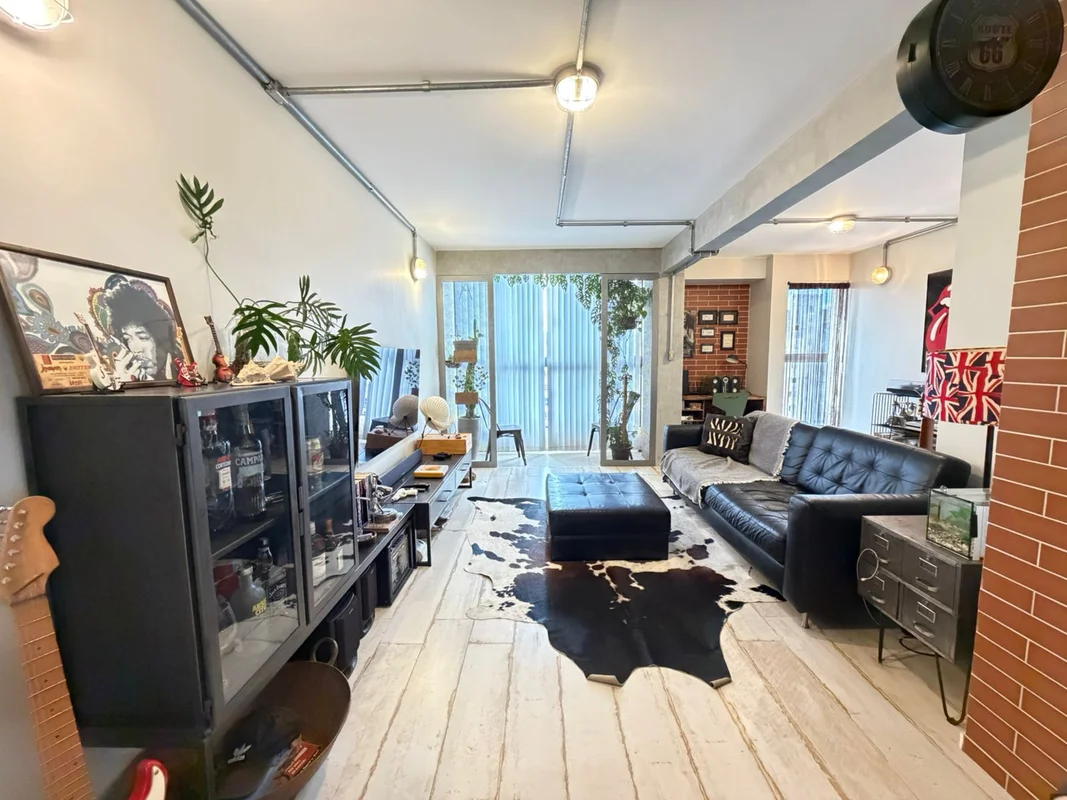 Apartamento sem igual, capa de revista. Todo reformado, originalmente de 02 quar...