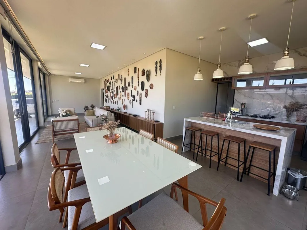 Linda Casa para Venda em Nerópolis!Localizado no exclusivo Condomínio Vale dos S...