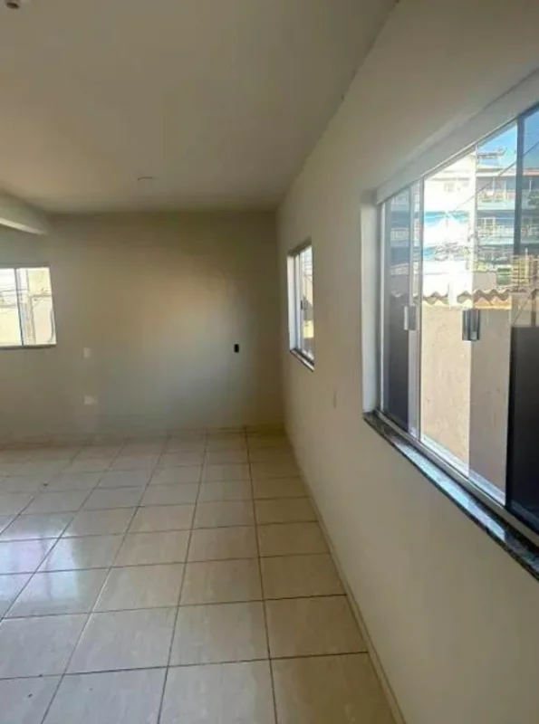 QR 406, Conjunto 30, Lote 10 - Sala 02 | 1 BanheiroSala comercial ampla e bem lo...