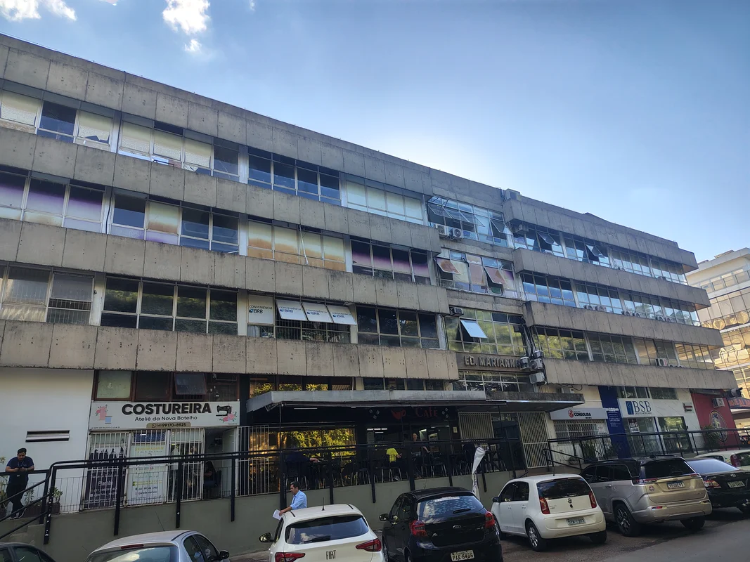 Alugamos ótimas Salas no SEPN 504 Bloco C - Ed. Marianna, compostas de:DESC: Dua...
