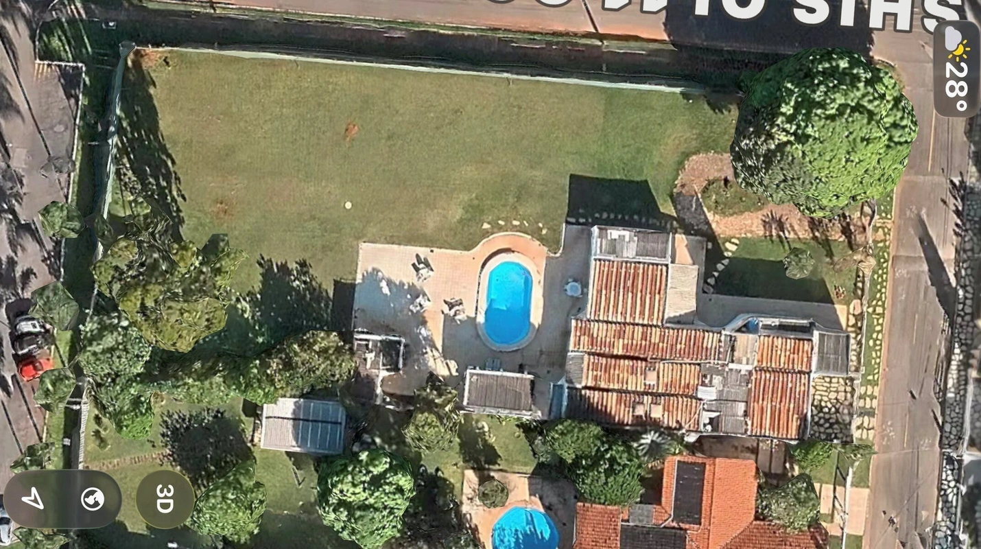 SHIS QI 11Lote especial na QI 11, de esquina!Tem uma casa para Demolição ou retr...