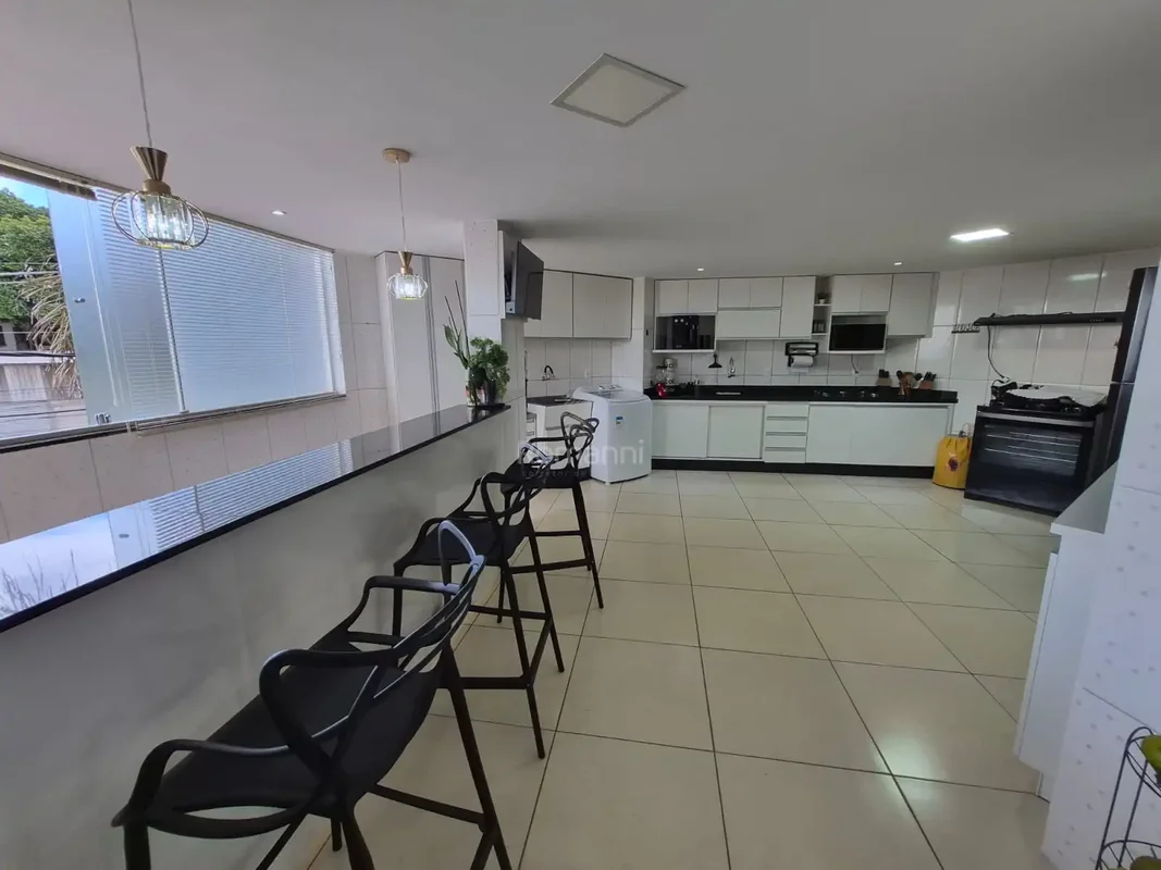Excelente oportunidade para morar ou investir - Localização privilegiada avenida...