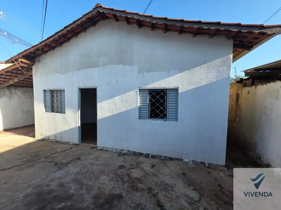  Casa com 2 Quartos | Excelente Localização – Próxima à Av. MangalôÓtima oportun...