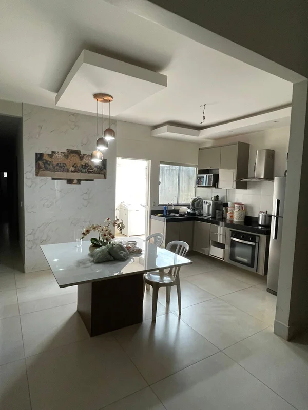 CASA MODERNA EM PLANALTINA-GO – PRONTA PARA FINANCIAR! Se você está buscando o i...
