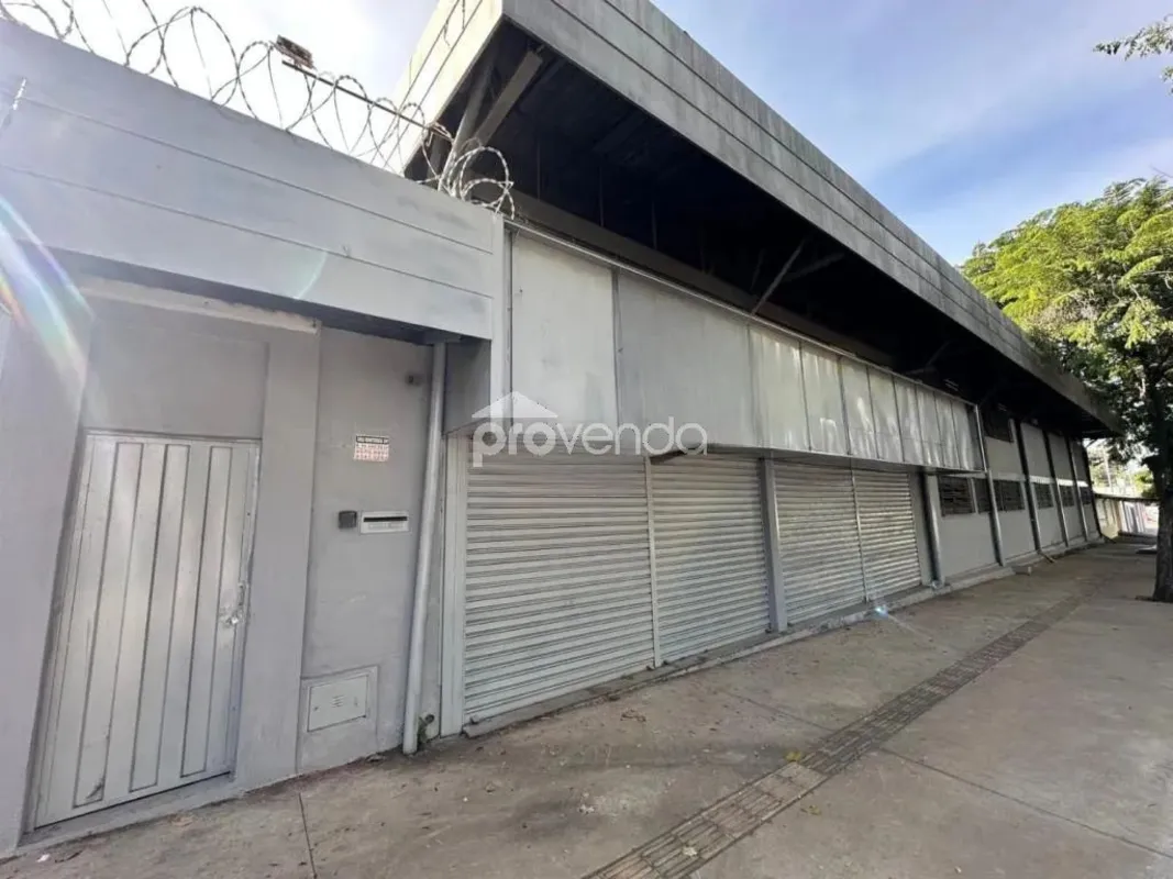 Localização estratégica: Ao lado da Av. Rio Verde e Buriti ShoppingTerreno: 1.70...