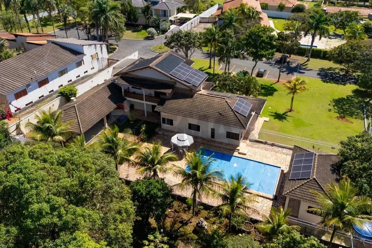 Casa de Alto Padrão no Parkway BrasíliaExcelente casa em terreno de 7.000 m2, se...