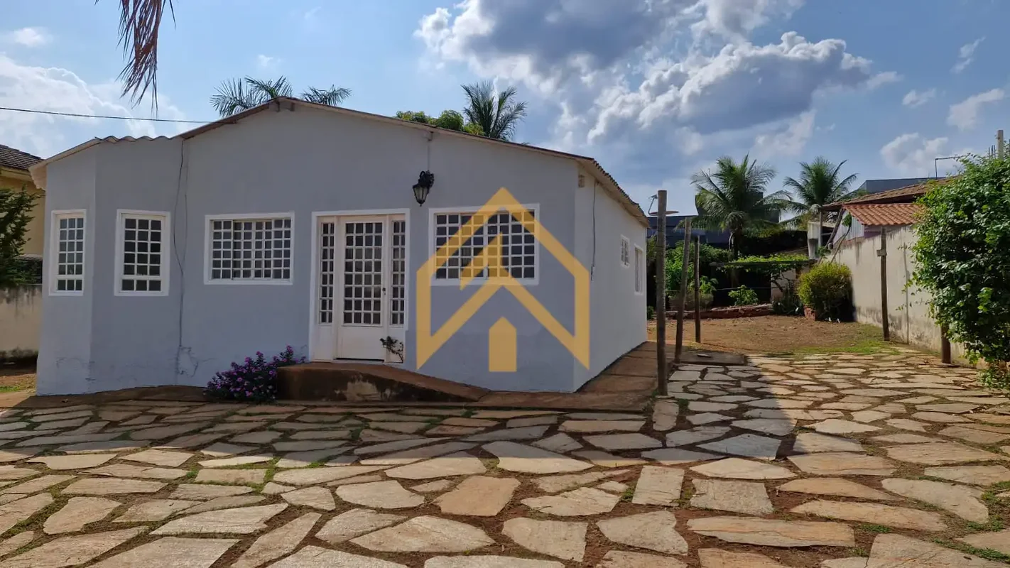 OPORTUNIDADE NO LAGO NORTE - LOTE DE 800m² EM CONDOMÍNIO CONSOLIDADOExcelente op...