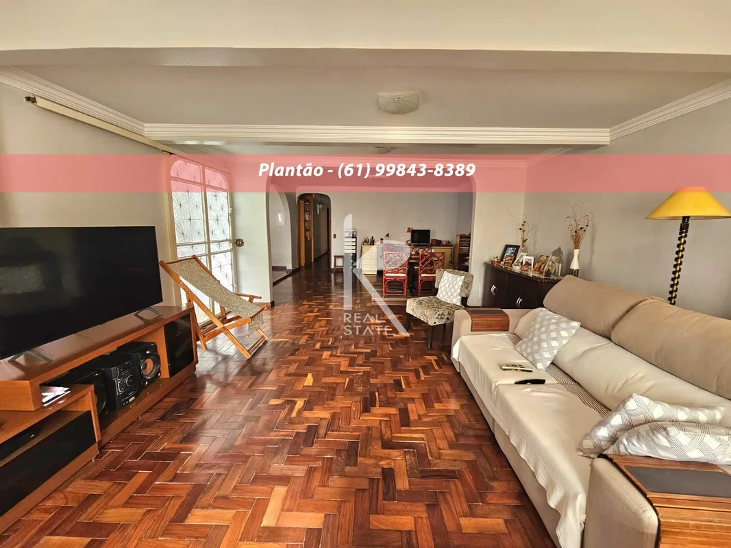 Excelente casa no Cruzeiro Velho, com 171,69m² de area privativa e 200m² de area...