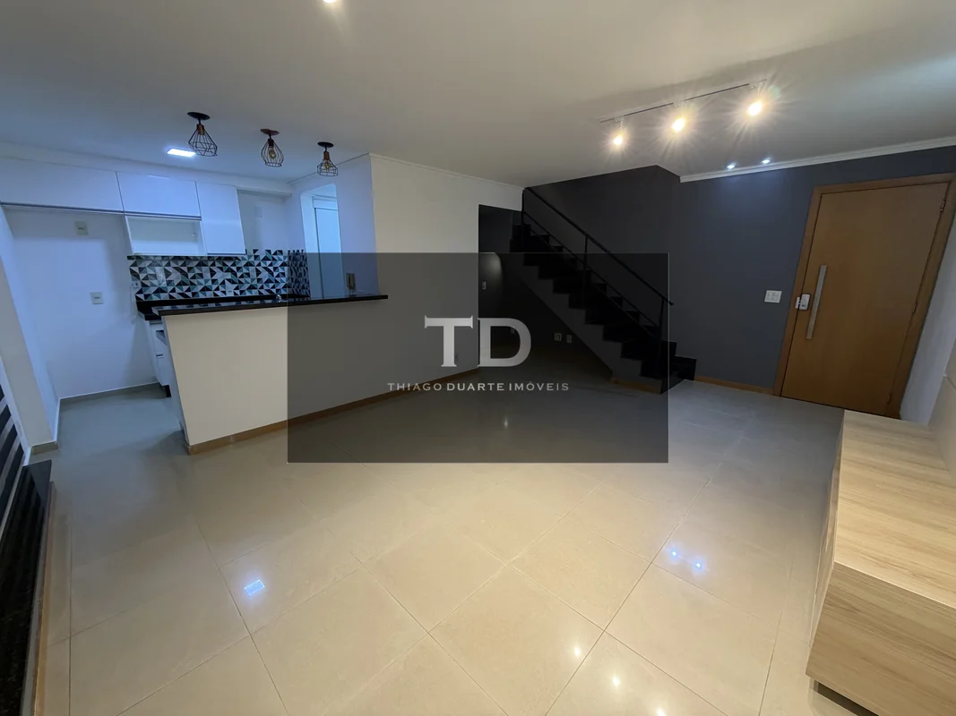 Tower Club Residence.Lindo apartamento Duplex; Composto de 2 quartos (sendo 2 su...