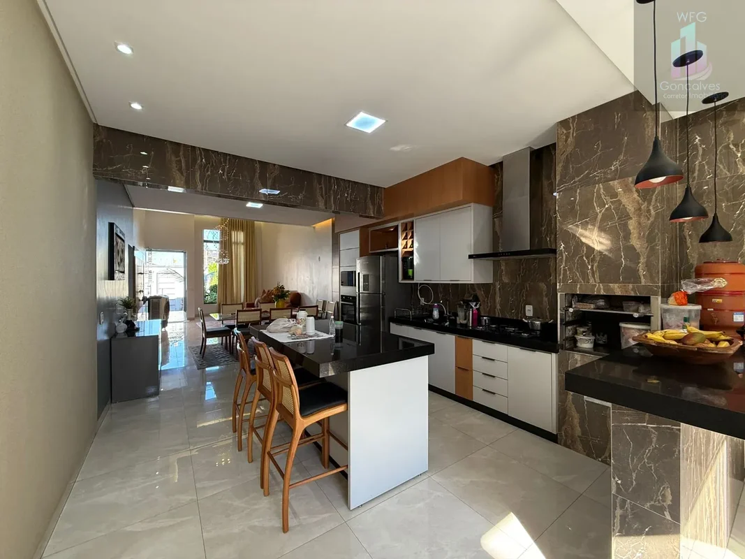 Casa Térrea Moderna com Piscina e Área Gourmet | 3 Quartos • 2 Suítes | Próxima ...