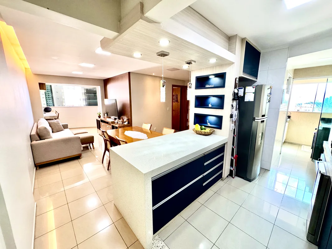 Maravilhoso apartamento com 72 metros MOBILIADO com 2 quartos sendo 2 suítes mai...