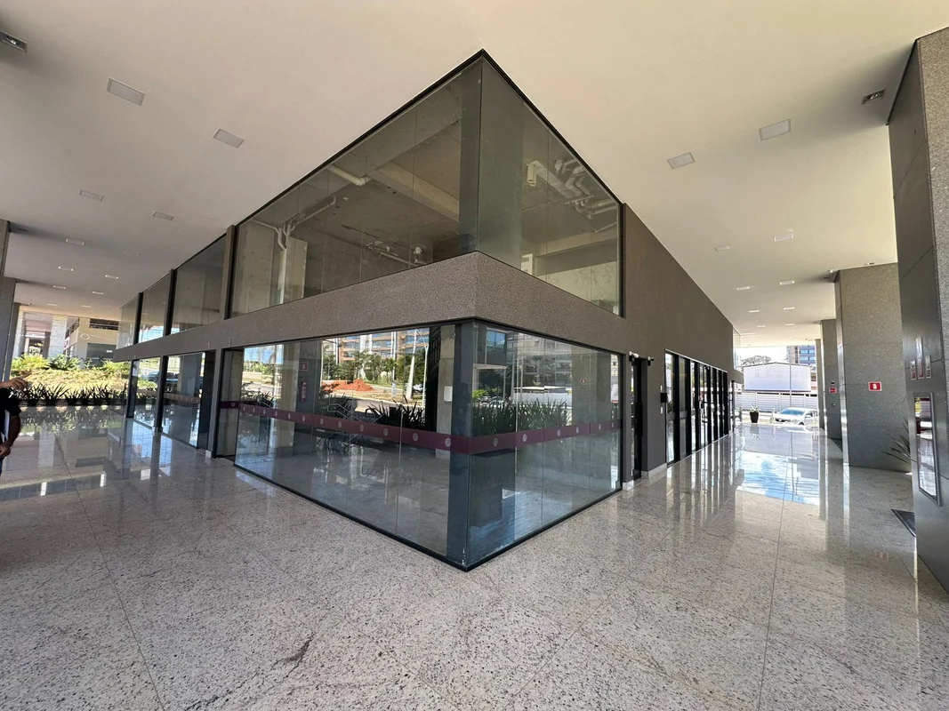Alugo loja, com 67,88 m2, na CLNW 4/5, Bloco E, no Link Noroeste.Excelente visib...