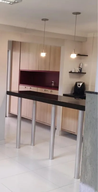 -SALA-03 QUARTOS COM ARMÁRIOS-COZINHA COM ARMÁRIOS-WC SOCIAL-ÁREA DE SERVIÇO-GAR...