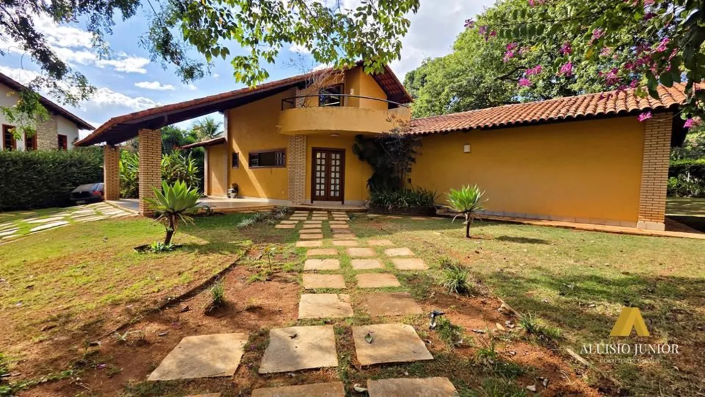 VILLA153225 - Última atualização: 25/05/26 23:31Casa 300m² com terreno de 3.000m...