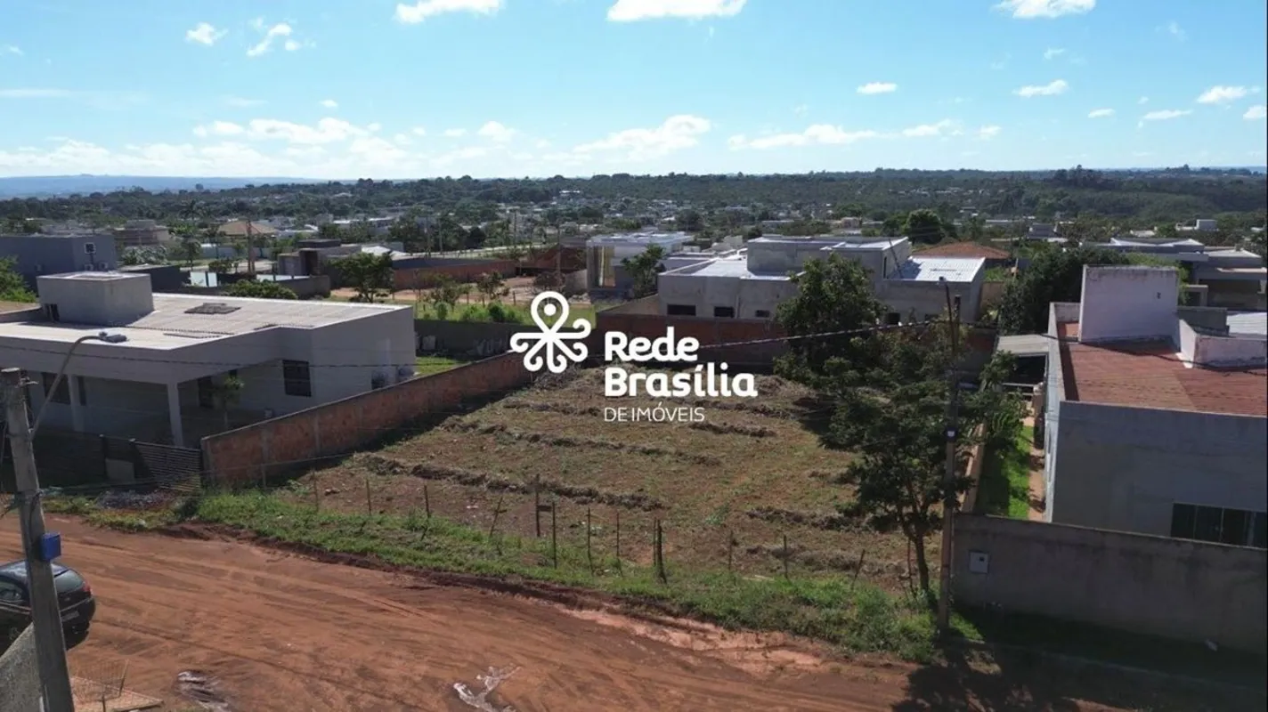 Terreno de 690m² no Condomínio Estância Quintas da Alvorada - Localização Privil...