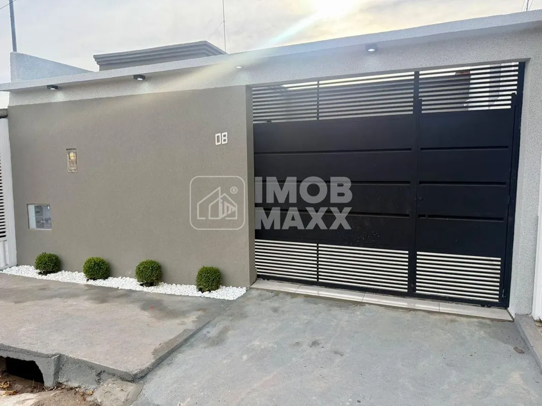 Casa moderna e sofisticada à venda na 605 da Samambaia Sul!Imóvel com excelente ...
