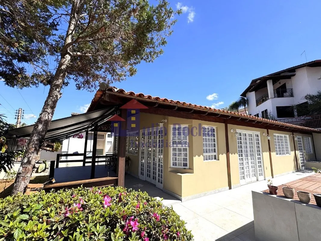 JULIO ROCHA IMOBILIÁRIA VENDE!MARAVILHOSA CASA REFORMADA NO CONDOMINIO VILLE DE ...