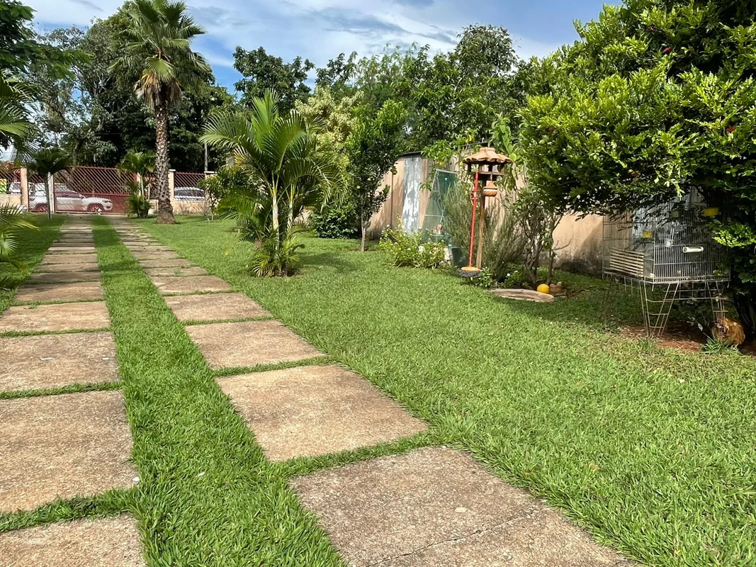 Casa simples Bem localizada 3/4 quartos sendo uma suite Terreno de1000mts Valor ...