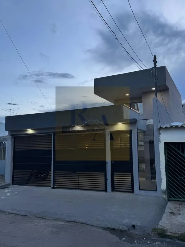 R.A Corretagem apresenta a você está linda casa de alto padrão na QNO - 03, Seto...