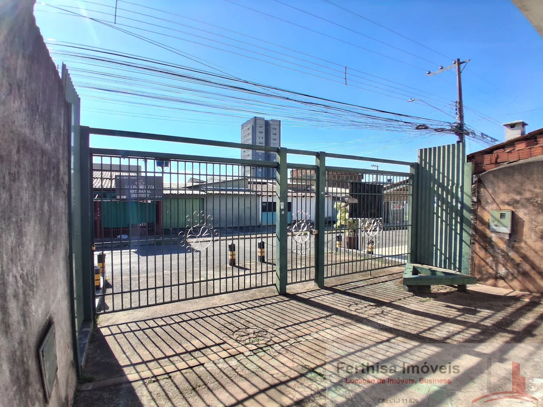 FERTHISA IMÓVEIS VENDE:Agendar visita 61 9.9906-1416 WhatsApp Casa bem localizad...