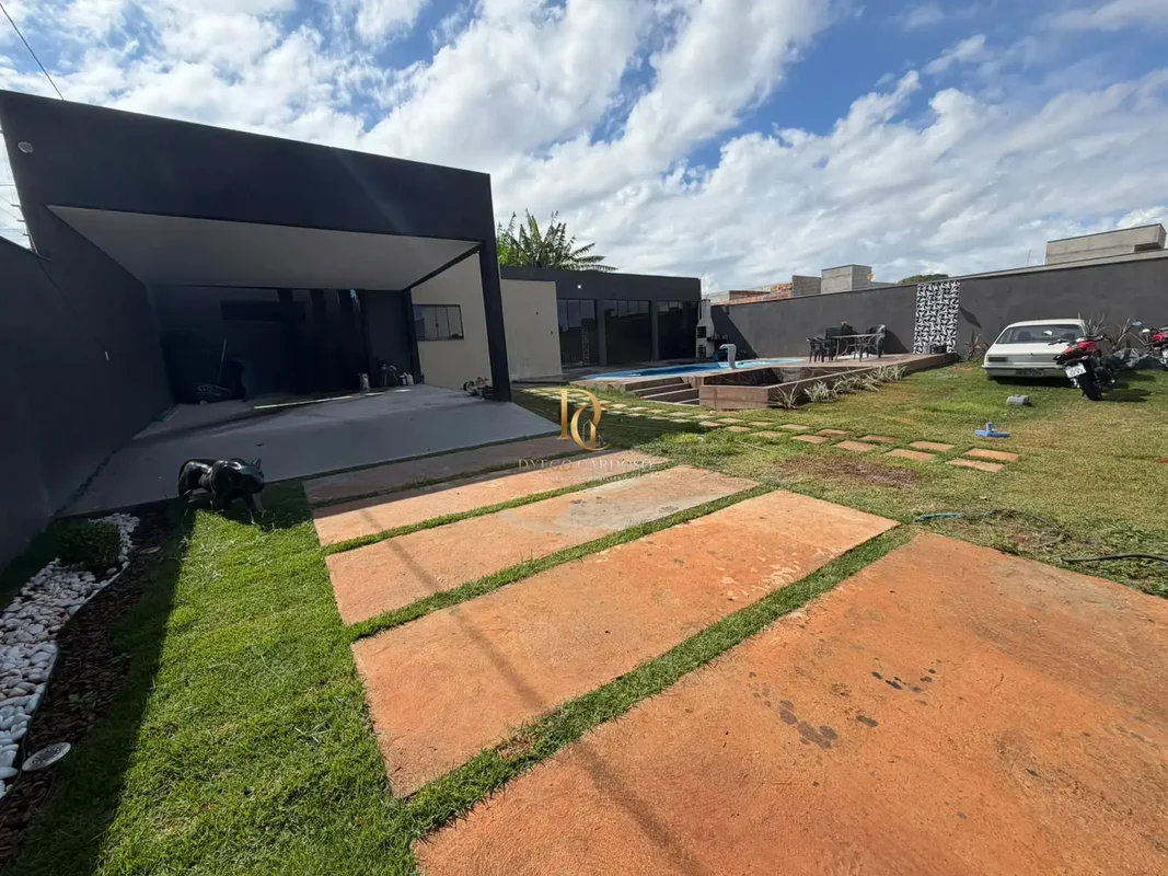 Descubra seu novo lar na charmosa Alameda dos Ipês, no Residencial Chacara 743, ...