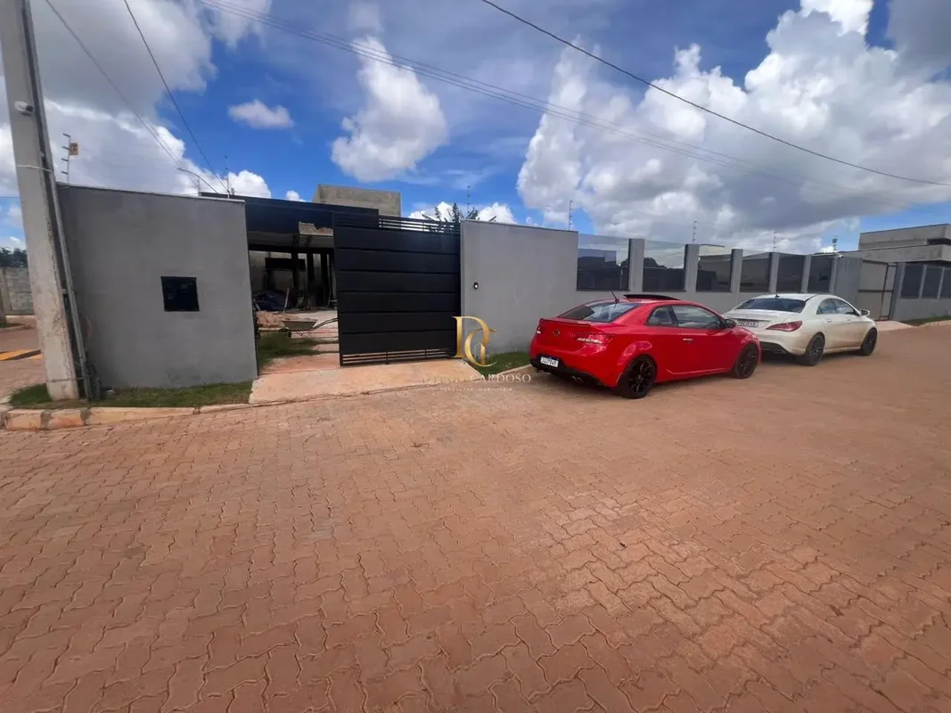 Descubra seu novo lar na charmosa Alameda dos Ipês, no Residencial Chacara 743, ...