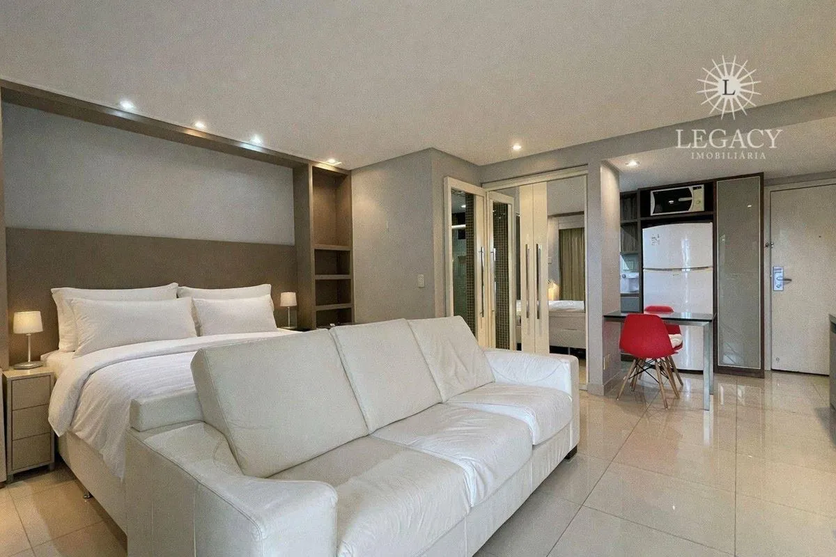 FLAT MODERNO À VENDA EM BRASÍLIA MOBILIADO E PRONTO PARA USO Metragem privativa:...
