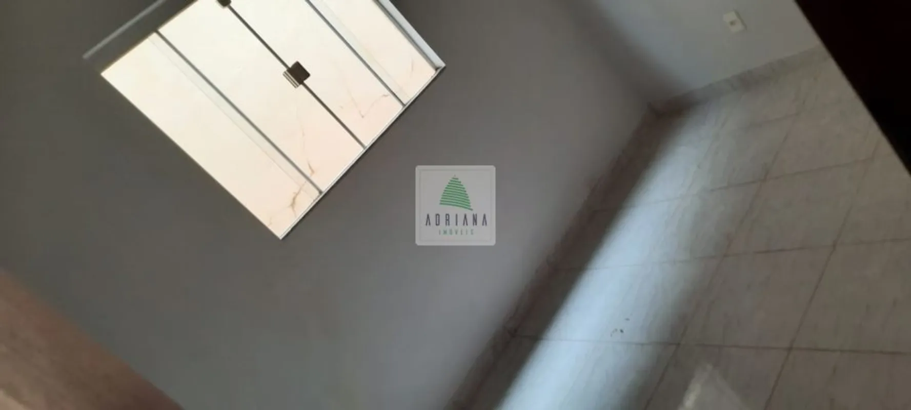 3 quartos 1 suíte 2 vagas de garagem DespensaConcertinaPortão eletrônico Pia Ban...