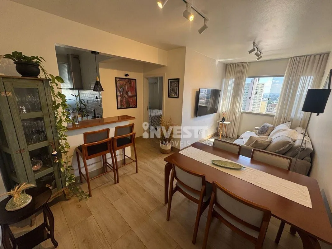 Apartamento reformado, mobiliado e decorado no centro de GoiâniaApartamento comp...