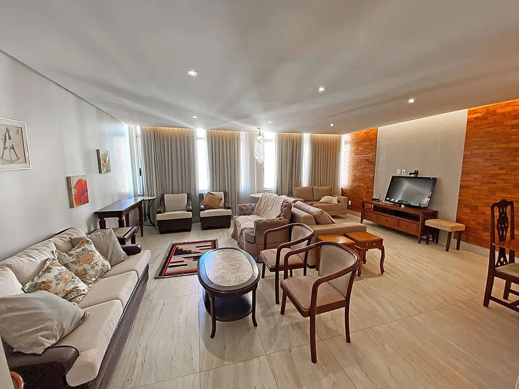 Apartamento mobiliado com 02 suites, ampla sala para 03 ambientes, lavabo, cozin...