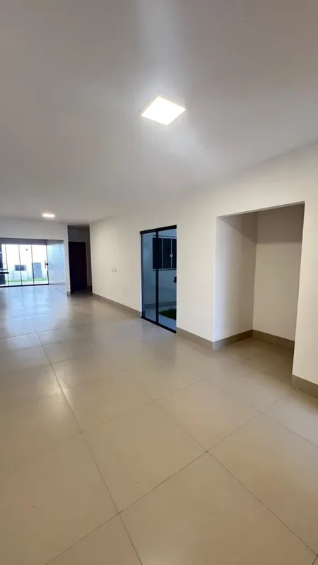 GH2632Casa com 3 quartos no Cidade Satélite São Luiz, em terreno com 184,00m² co...