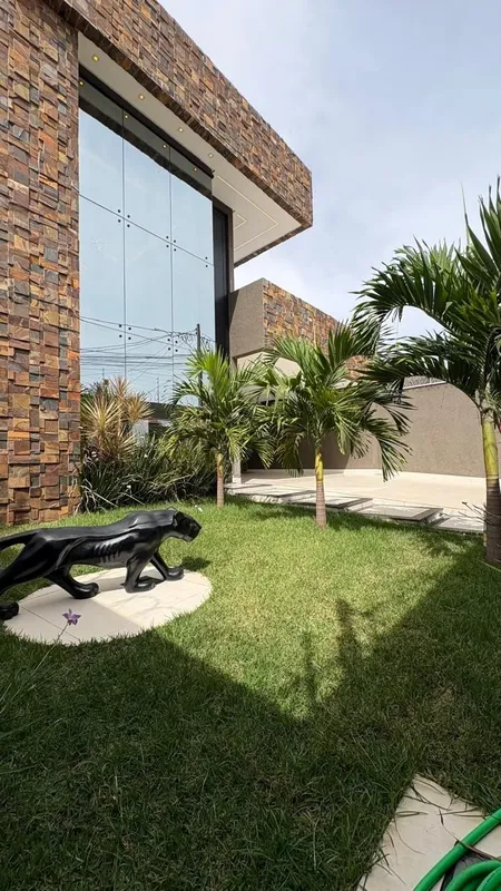 GH2631 Casa com 4 quartos no Setor Faiçalville, em terreno com 400,00m² com 230,...