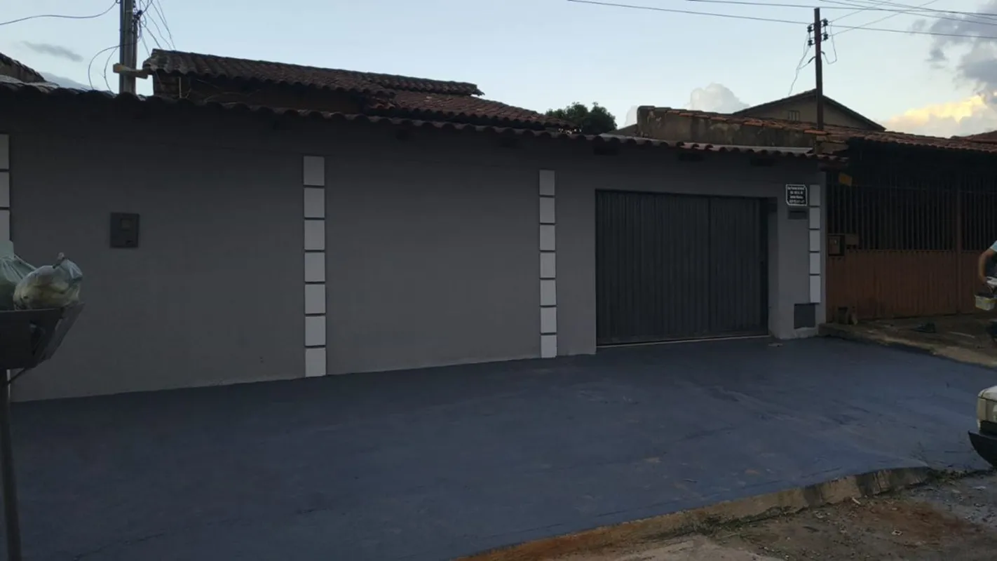 Casa no Setor Maysa – 3 Quartos | Área Gourmet | Garagem p/ 4 Carros?? Bem local...