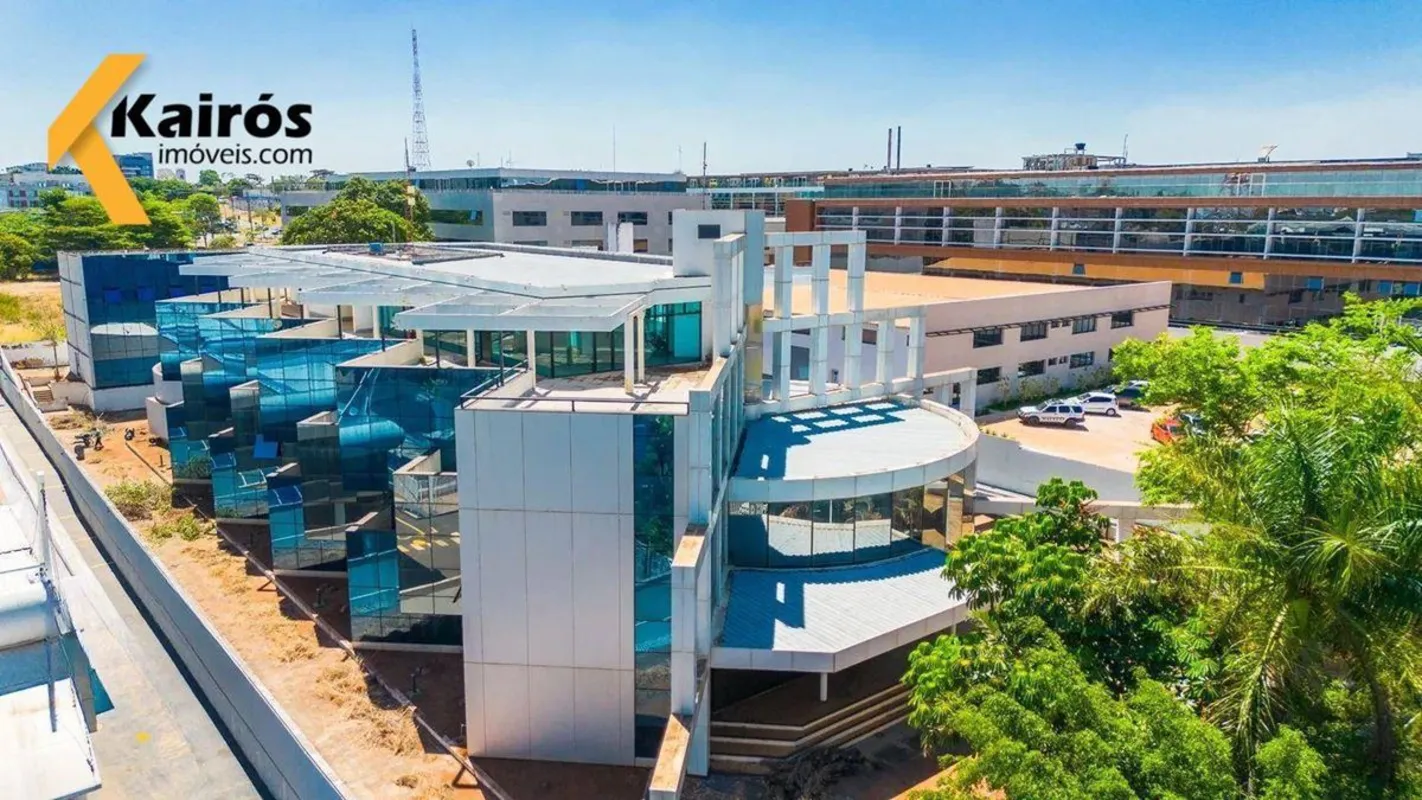Prédio Corporativo e/ou Institucional situado em uma localização estratégica, be...