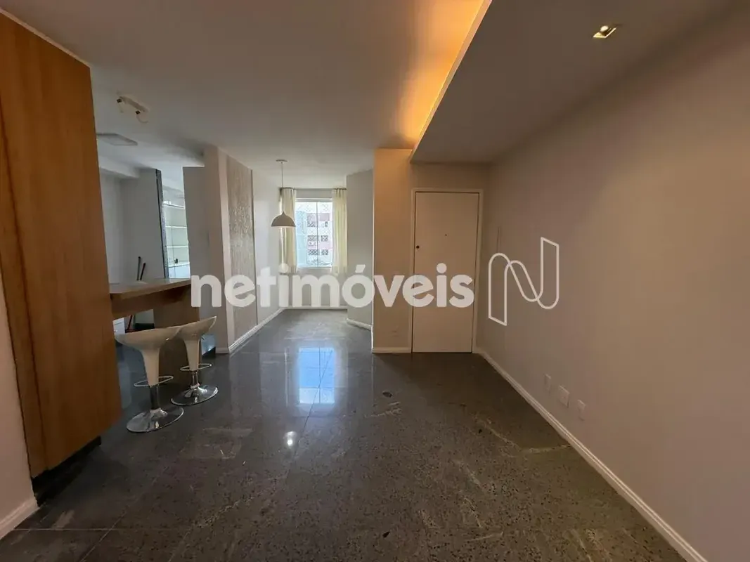 Alugo Apartamento 2 quartos – 63 m² Excelente estado de conservação 2 quartos co...