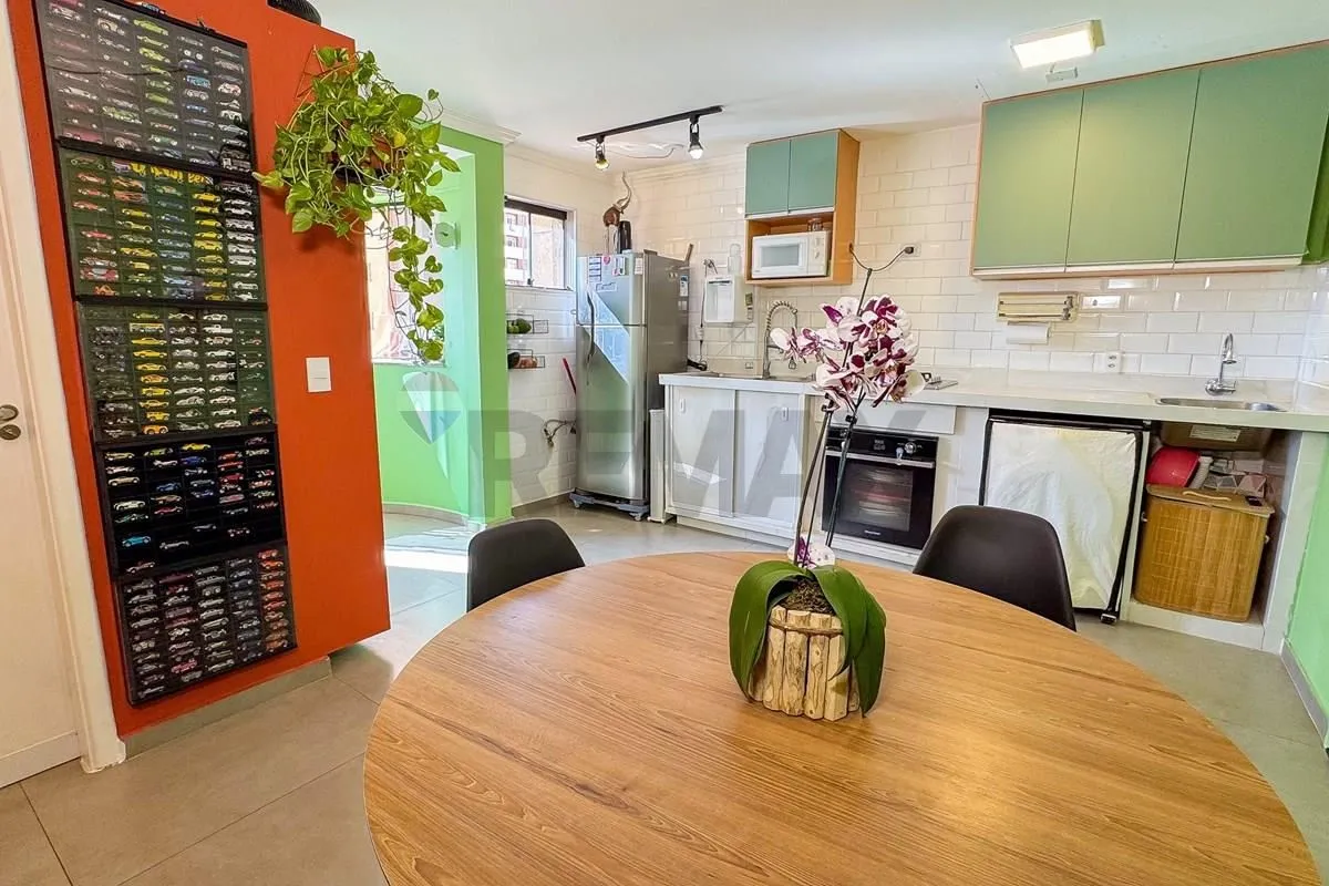 Descubra conforto e tranquilidade neste encantador apartamento à venda, localiza...