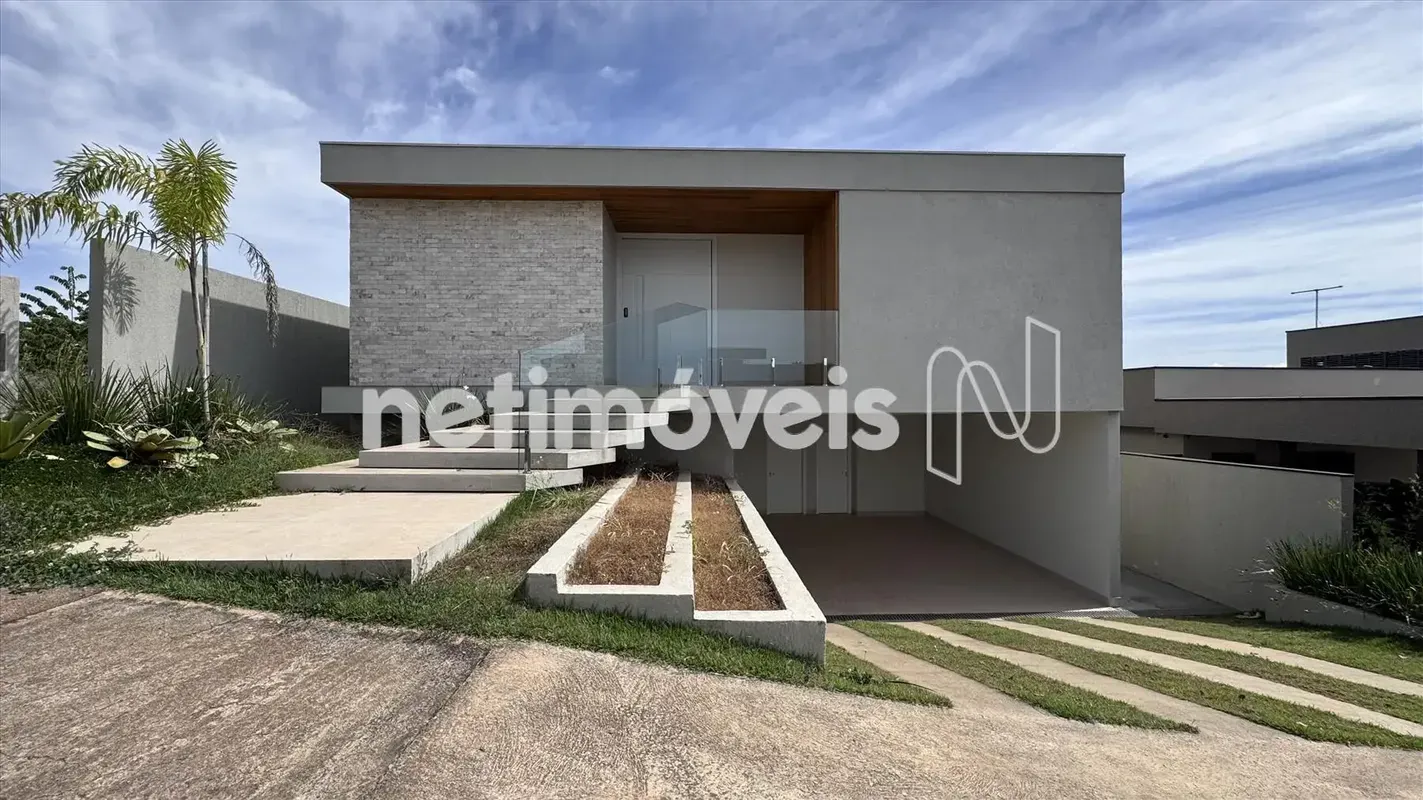 Elegância, conforto e exclusividade em uma residência moderna de alto padrão, re...