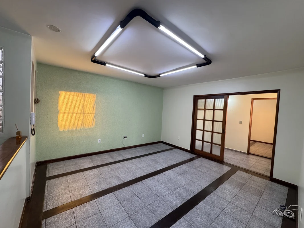  Casa Guara - QE 24,Conjunto D, casa 10 Excelente sobrado, amplo, funcional e em...