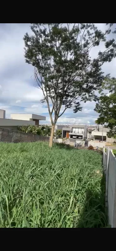 - Lote em Condomínio de Alto Padrão - Portal do Sol Mendanha- Valor: R$ 890.000,...