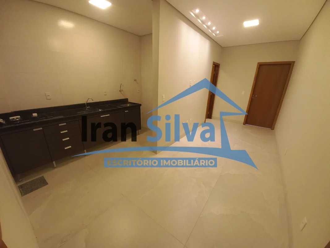 IRAN SILVA ALUGA EXCELENTE APARTAMENTO NA COMERCIAL DO CONDOMINIO SOLAR DE ATHEN...