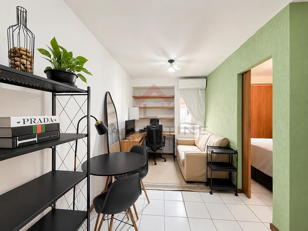 Excelente oportunidade para morar ou investir no Setor Sudoeste!Kitnet mobiliada...