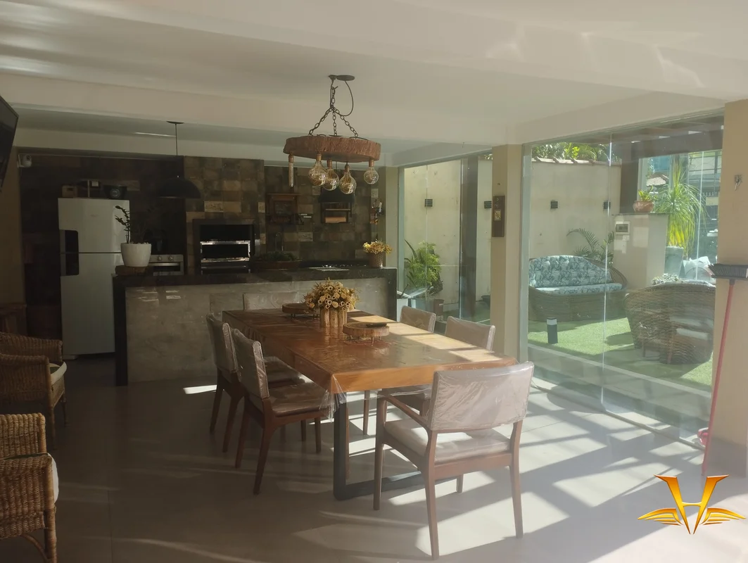 Residencial Santos Dumont - Santa Maria - DF.Excelente sobrado reformado, com tr...