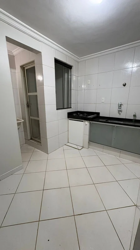 Madel aluga apartamento de 2 quartos.DESCRIÇÃO:apartamento de 2 quartos, sala, c...