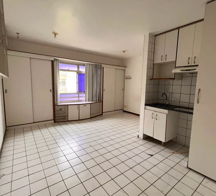 KIT DE 30m² (APROXIMADAMENTE) COM:- SALA;- QUARTO;- COZINHA;- BANHEIRO;- 1 VAGA ...