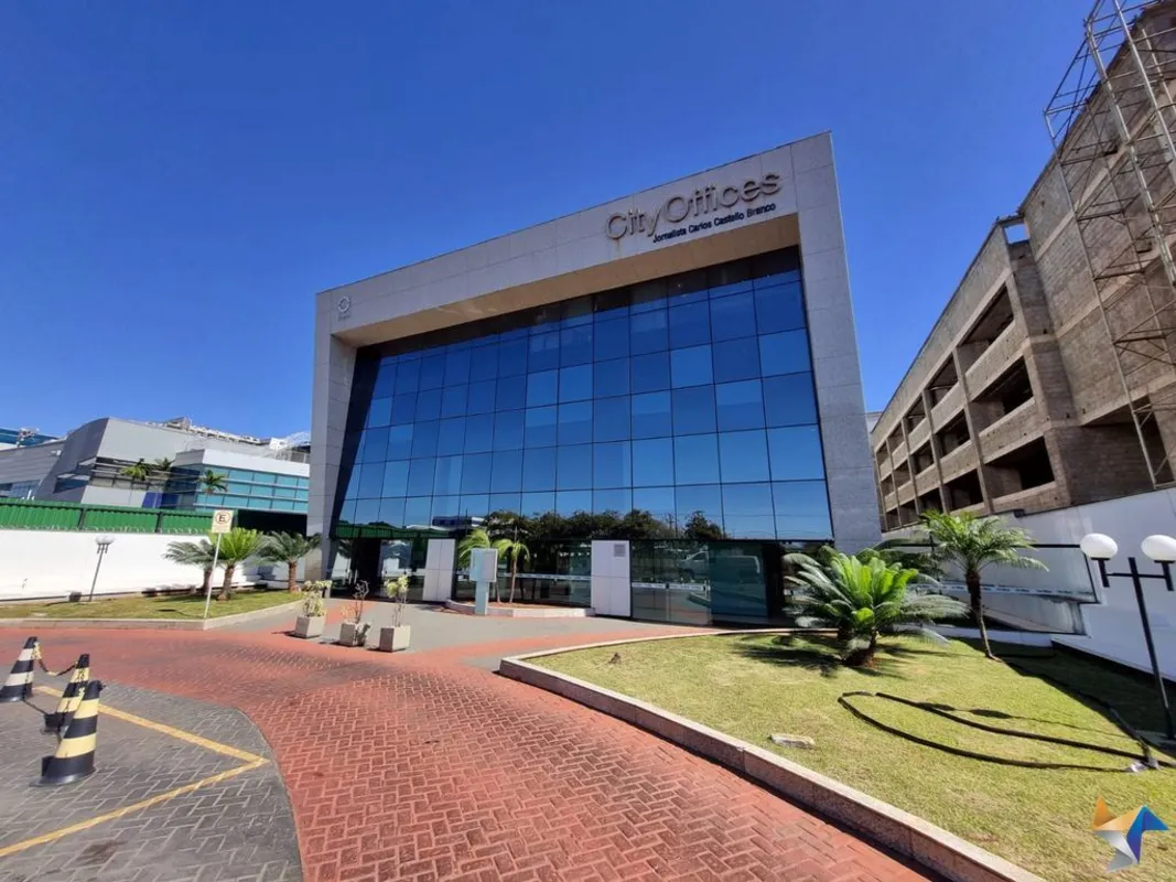 Sala comercial no City Offices - SIG - Quadra 2 - Reformada - Aceita permutaSala...
