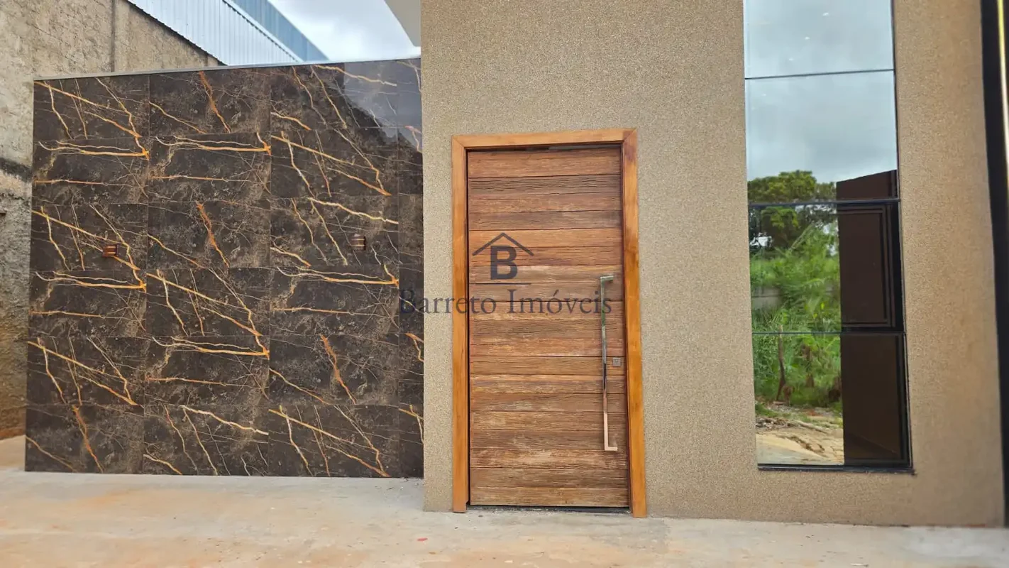 Casa Moderna à Venda - ArniqueirasÁrea construída: 110 m² | Valor: R$ 650.000,00...