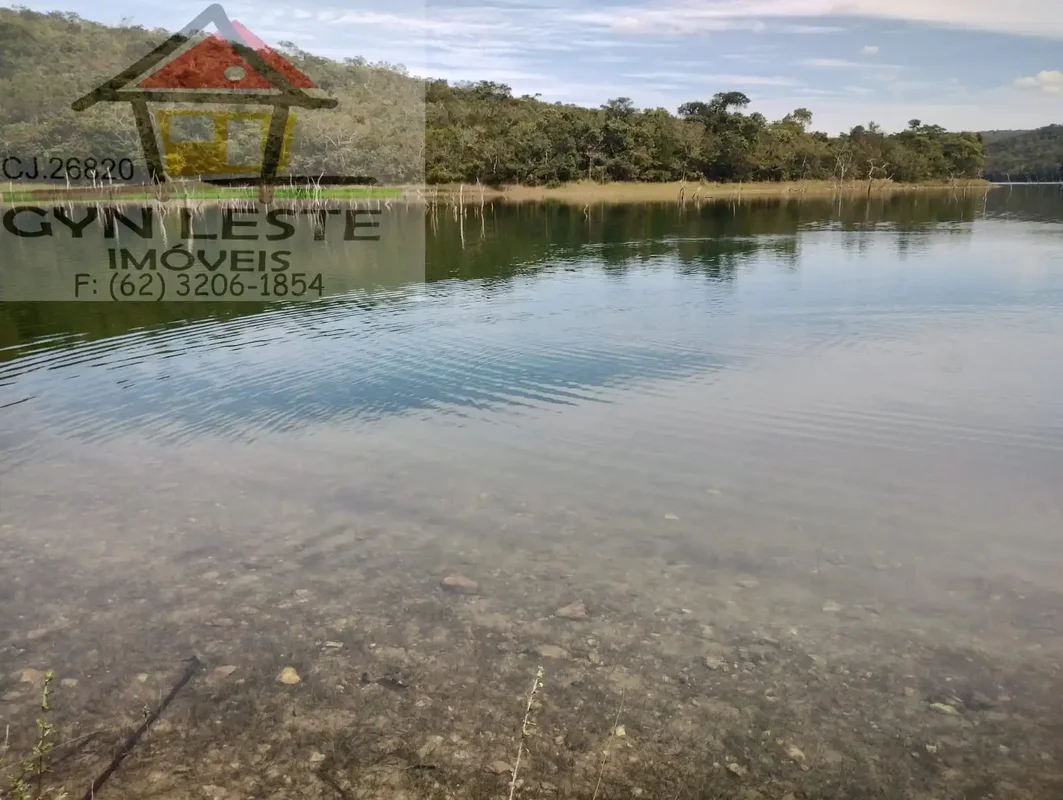 Descubra uma oportunidade única na Zona Rural de Luziânia: uma charmosa chácara ...