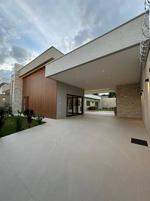 ?? CASA DE ALTO PADRÃO | JARDIM ATLÂNTICO – GOIÂNIA ?? Localização privilegiada:...