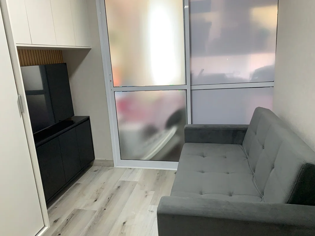DETALHES DO IMÓVEL:O Imóvel será vendido MOBILIADO!!!!!!!- 1 quarto suíte com ar...