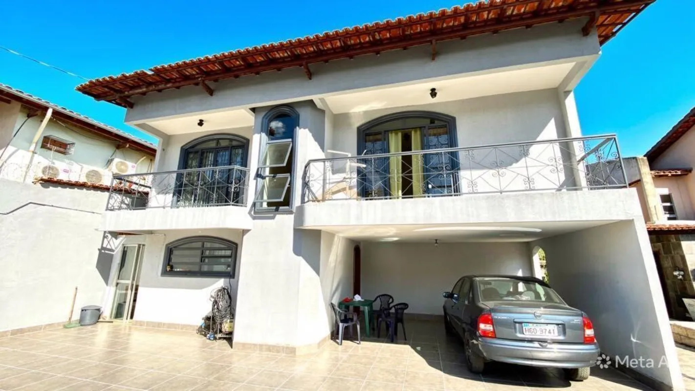  SOBRADO COM PISCINA + SAUNA | 4 QUARTOS | SETOR SOL NASCENTEUma casa completa p...